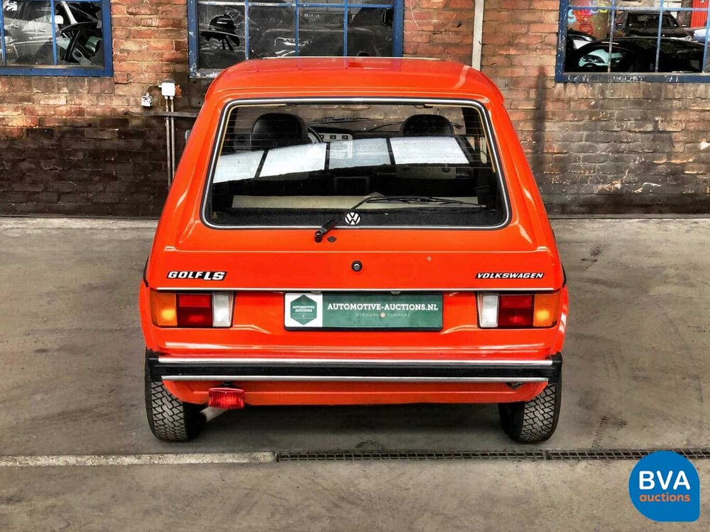 Volkswagen Golf I Dovetail Swallowtail 1.5 LS 1975.
