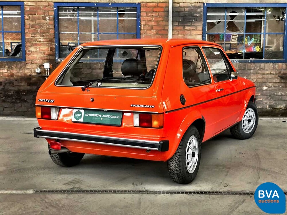 Volkswagen Golf I Dovetail Swallowtail 1.5 LS 1975.