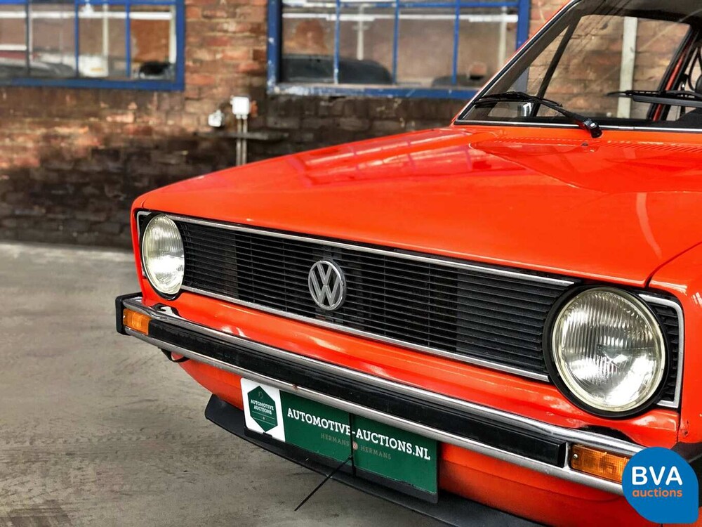 Volkswagen Golf I Dovetail Swallowtail 1.5 LS 1975.