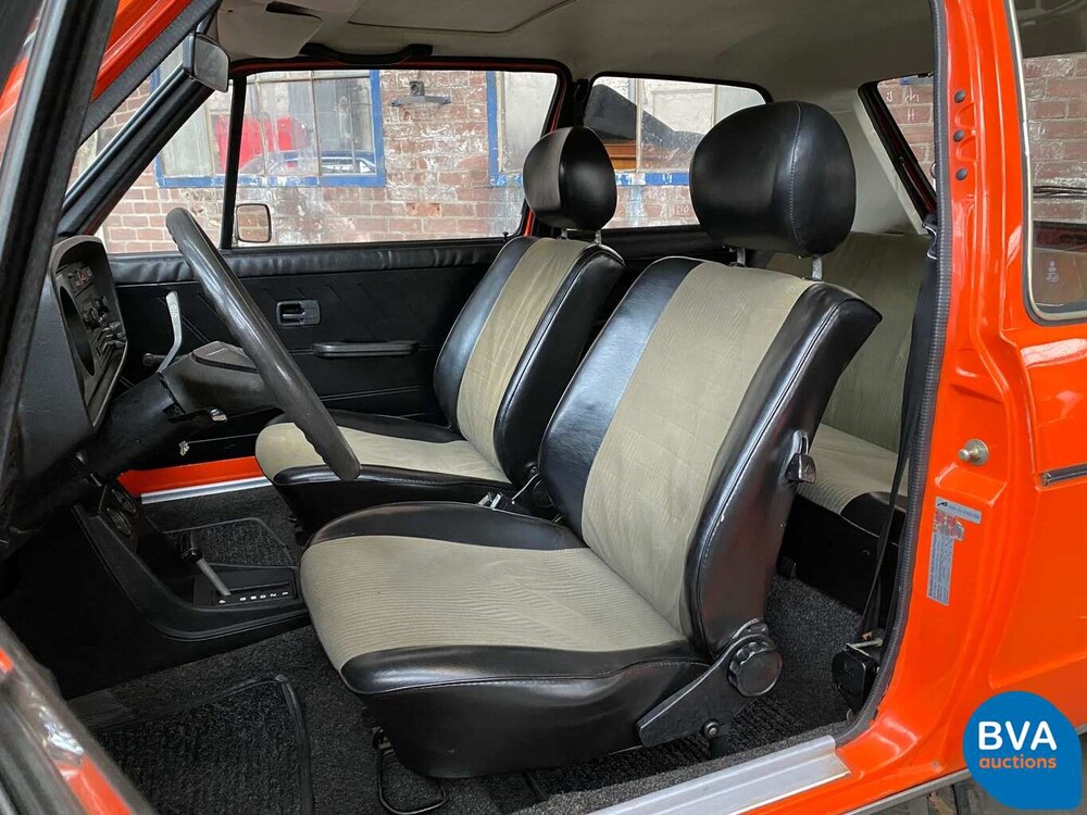 Volkswagen Golf I Dovetail Swallowtail 1.5 LS 1975.