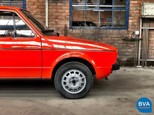 Volkswagen Golf I Dovetail Swallowtail 1.5 LS 1975.