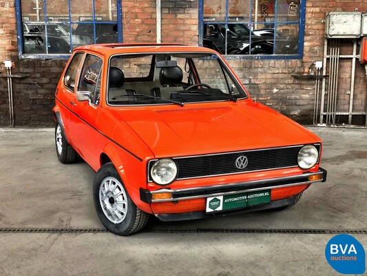 Volkswagen Golf I Dovetail Swallowtail 1.5 LS 1975.