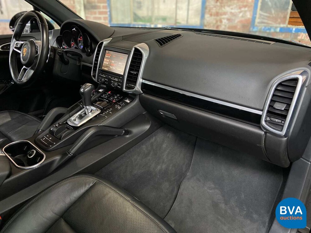 Porsche Cayenne 3.0 D 250pk 2015, XG-270-S