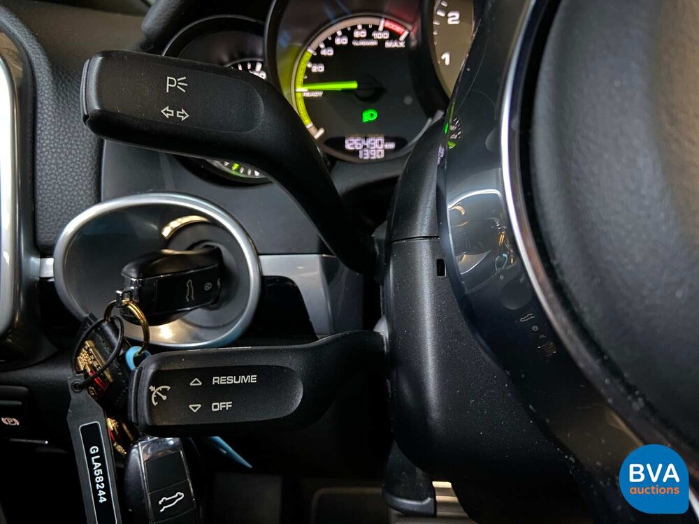 Porsche Cayenne S 3.0 E-Hybrid 416hp -1st Owner- 2015, GR-088-V.