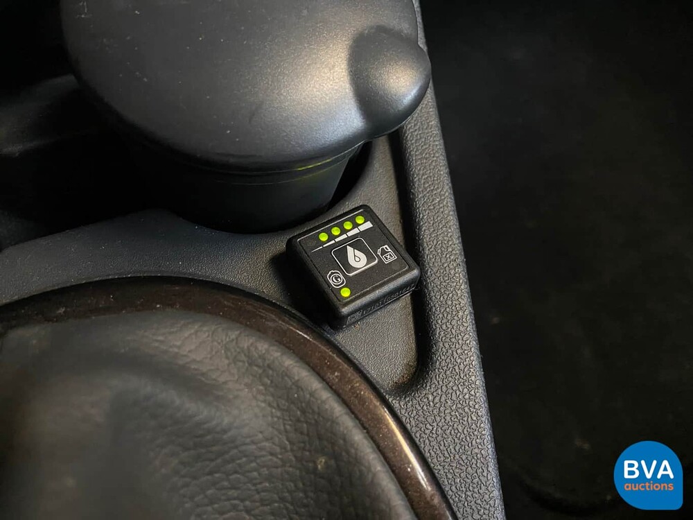 Dacia Duster 1.6 Lauréate 105hp 2010 -Original NL-, 47-NBL-3.