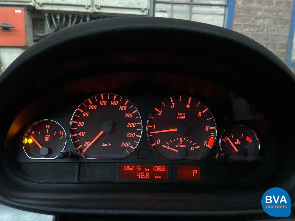 BMW 325Ci Coupé M-Sport 3-Series 192hp 2005 -Original NL-, 74-RJ-SR.