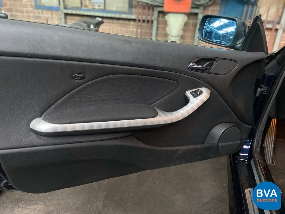 BMW 325Ci Coupé M-Sport 3-Series 192hp 2005 -Original NL-, 74-RJ-SR.