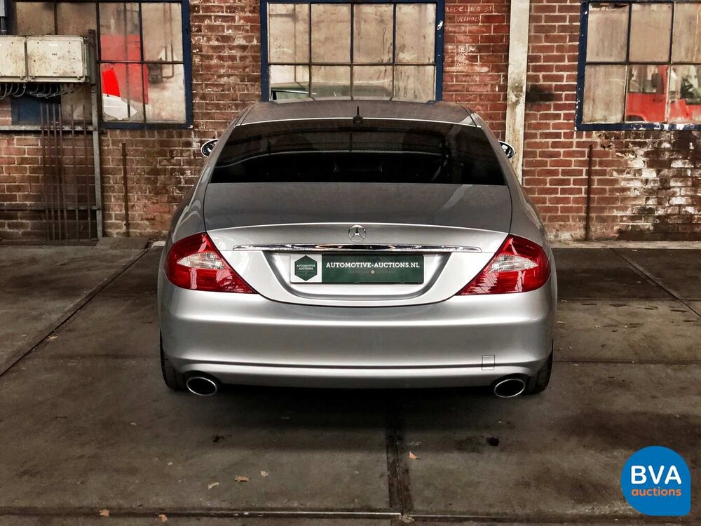 Mercedes-Benz CLS350 AMG V6 272 PS 2005.