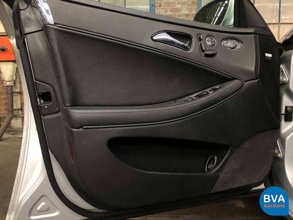 Mercedes-Benz CLS350 AMG V6 272 PS 2005.