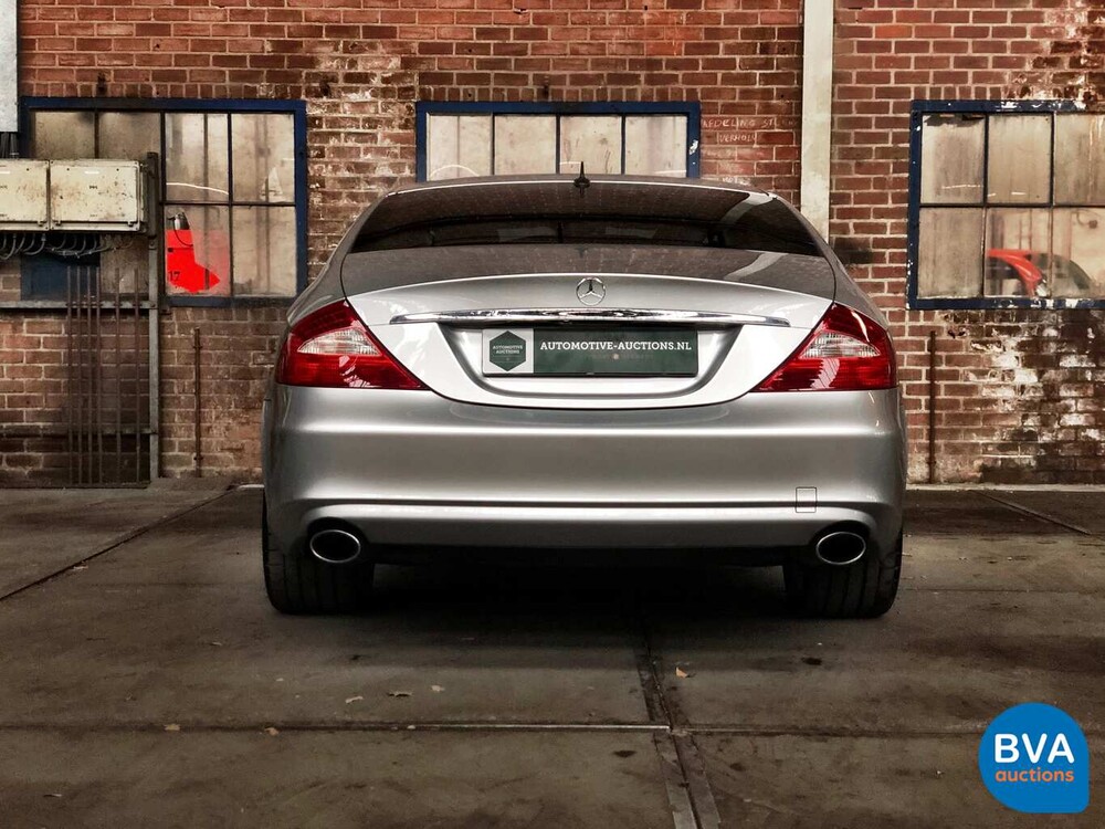 Mercedes-Benz CLS350 AMG V6 272 PS 2005.