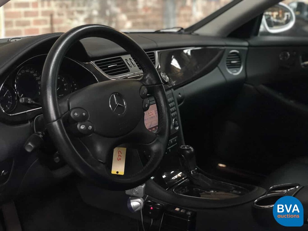 Mercedes-Benz CLS350 AMG V6 272 PS 2005.