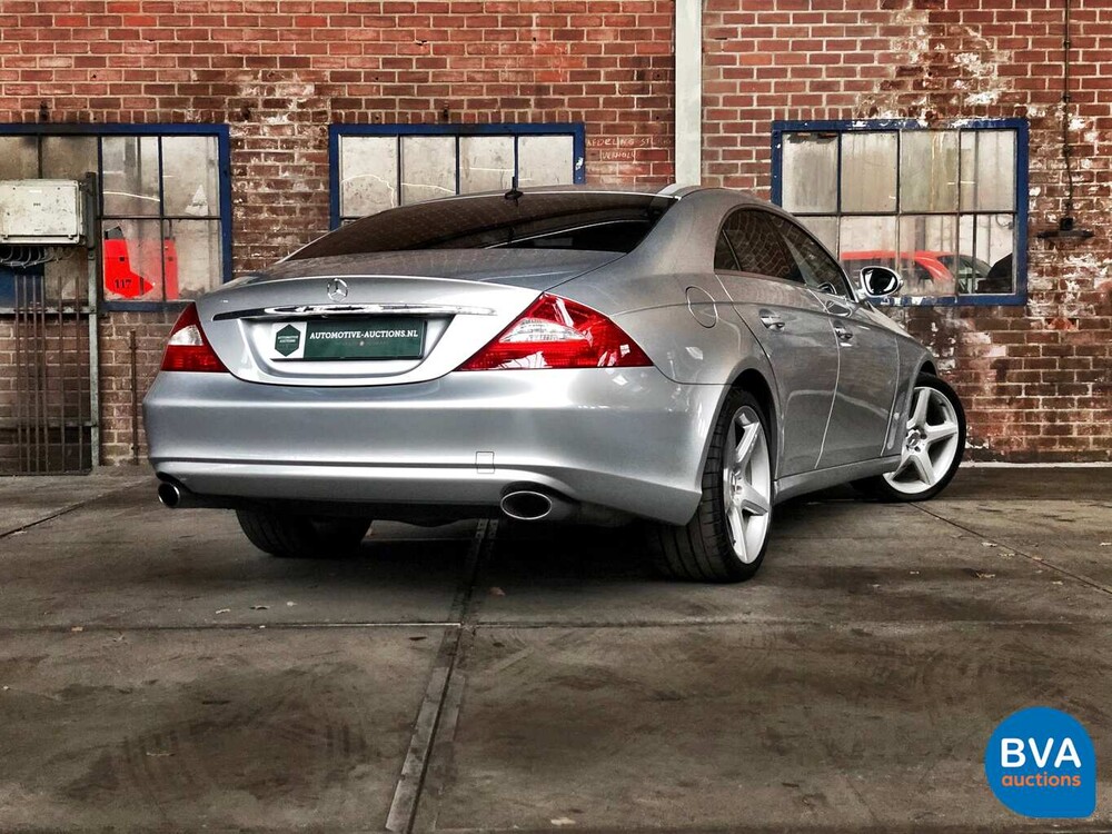 Mercedes-Benz CLS350 AMG V6 272 PS 2005.
