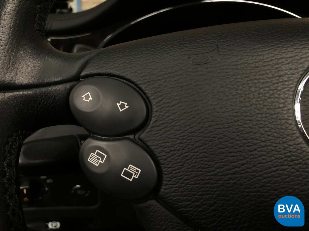 Mercedes-Benz CLS350 AMG V6 272 PS 2005.