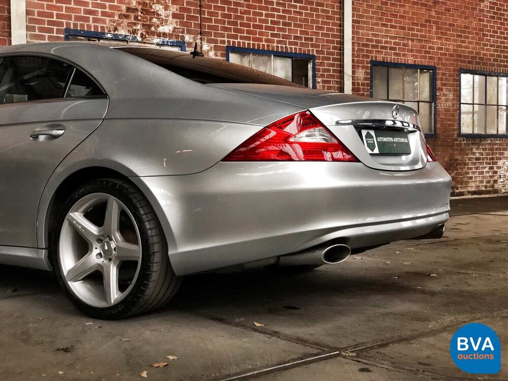 Mercedes-Benz CLS350 AMG V6 272 PS 2005.