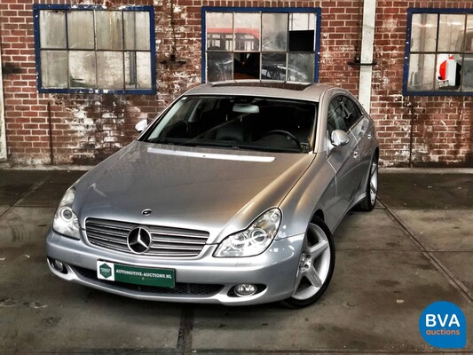 Mercedes-Benz CLS350 AMG V6 272hp 2005.