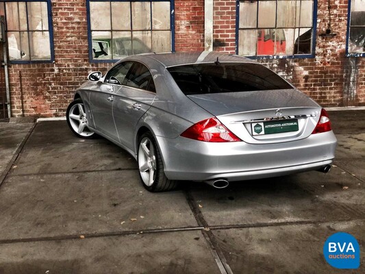 Mercedes-Benz CLS350 AMG V6 272hp 2005.