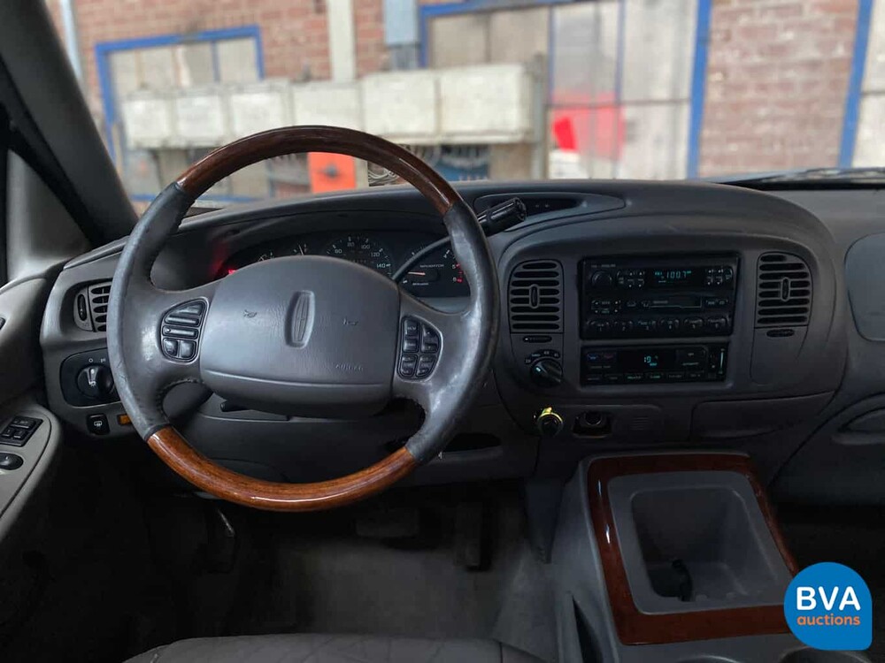 Ford Lincoln Navigator 272 PS -7 PERS.- 1998, TV-UN-26.