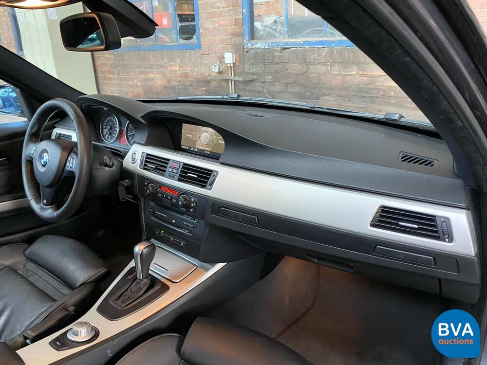 BMW 330xi Touring M-pakket 3-Serie 258pk E91 Youngtimer 2005, J-694-JT