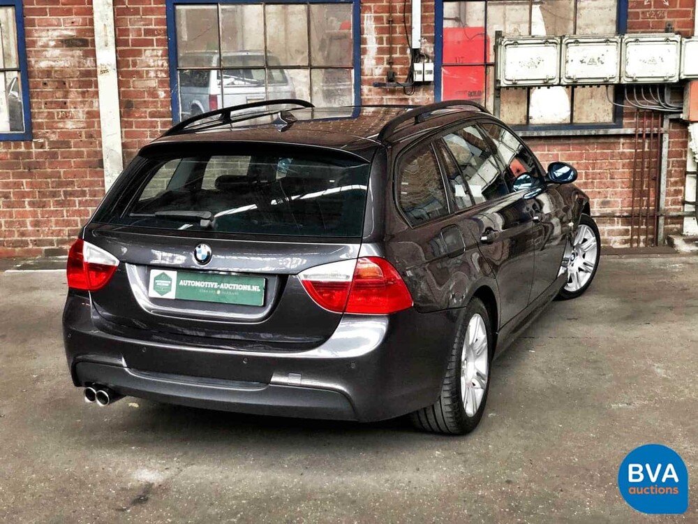 BMW 330xi Touring M-pakket 3-Serie 258pk E91 Youngtimer 2005, J-694-JT