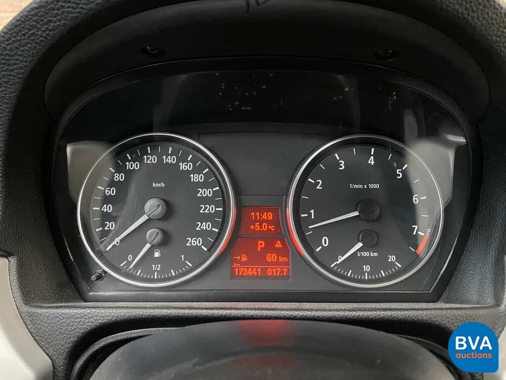 BMW 330xi Touring M-pakket 3-Serie 258pk E91 Youngtimer 2005, J-694-JT