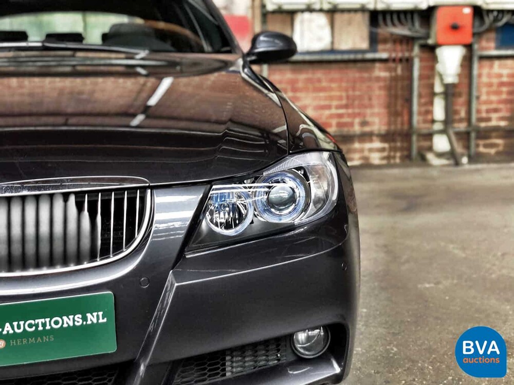 BMW 330xi Touring M-pakket 3-Serie 258pk E91 Youngtimer 2005, J-694-JT