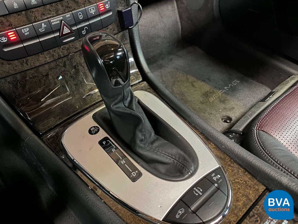 Mercedes-Benz E55 AMG 5.4 V8 476pk E-Klasse 2003 -YOUNGTIMER-
