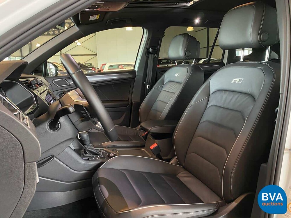 Volkswagen Tiguan 2.0 TSI 4Motion Highline R-Line 190pk 2020 -GARANTIE-, J-851-VP