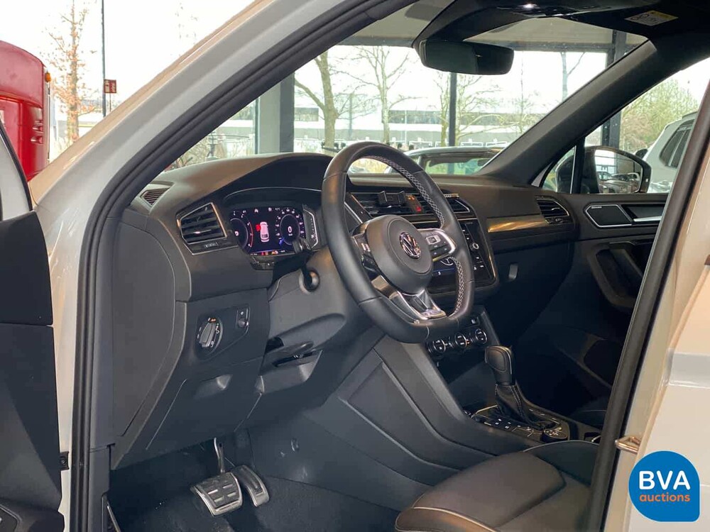 Volkswagen Tiguan 2.0 TSI 4Motion Highline R-Line 190pk 2020 -GARANTIE-, J-851-VP