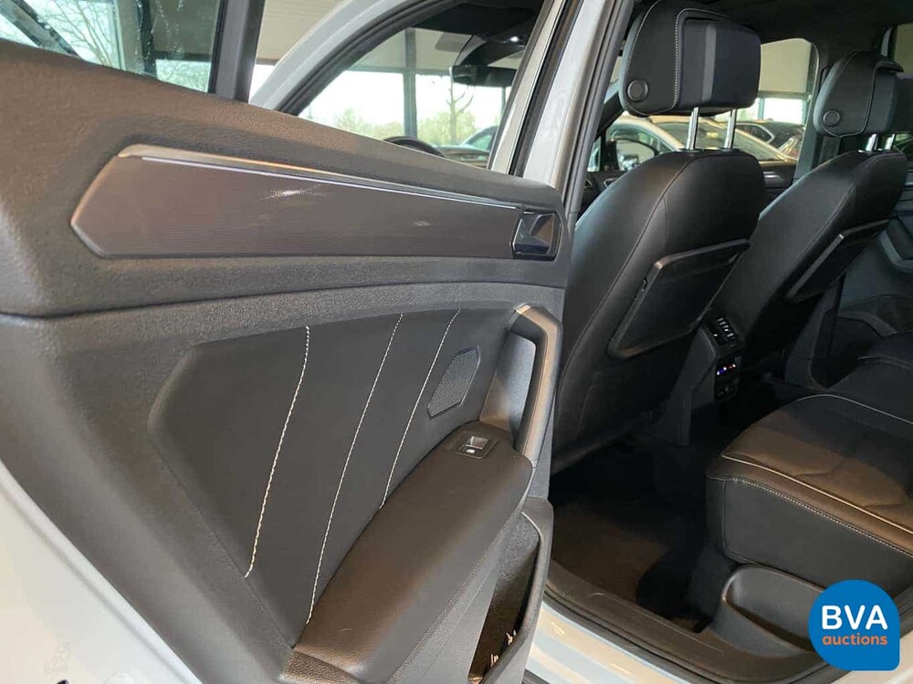 Volkswagen Tiguan 2.0 TSI 4Motion Highline R-Line 190pk 2020 -GARANTIE-, J-851-VP