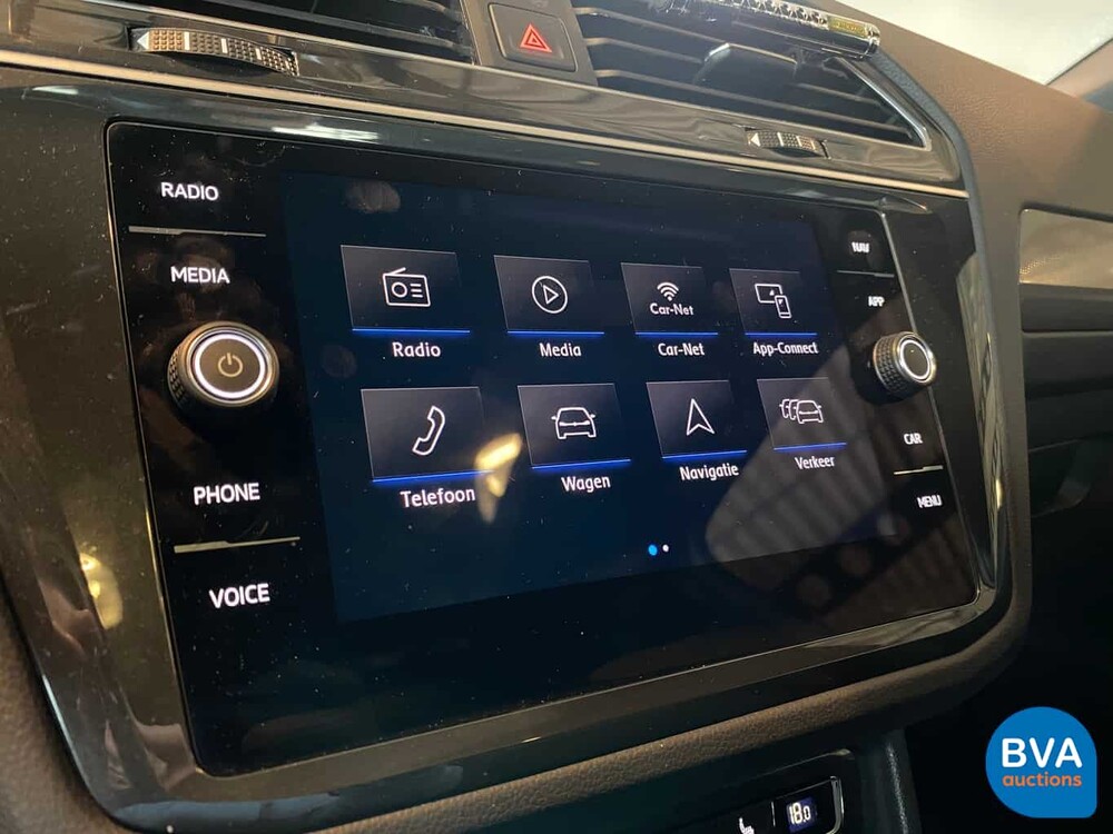 Volkswagen Tiguan 2.0 TSI 4Motion Highline R-Line 190pk 2020 -GARANTIE-, J-851-VP