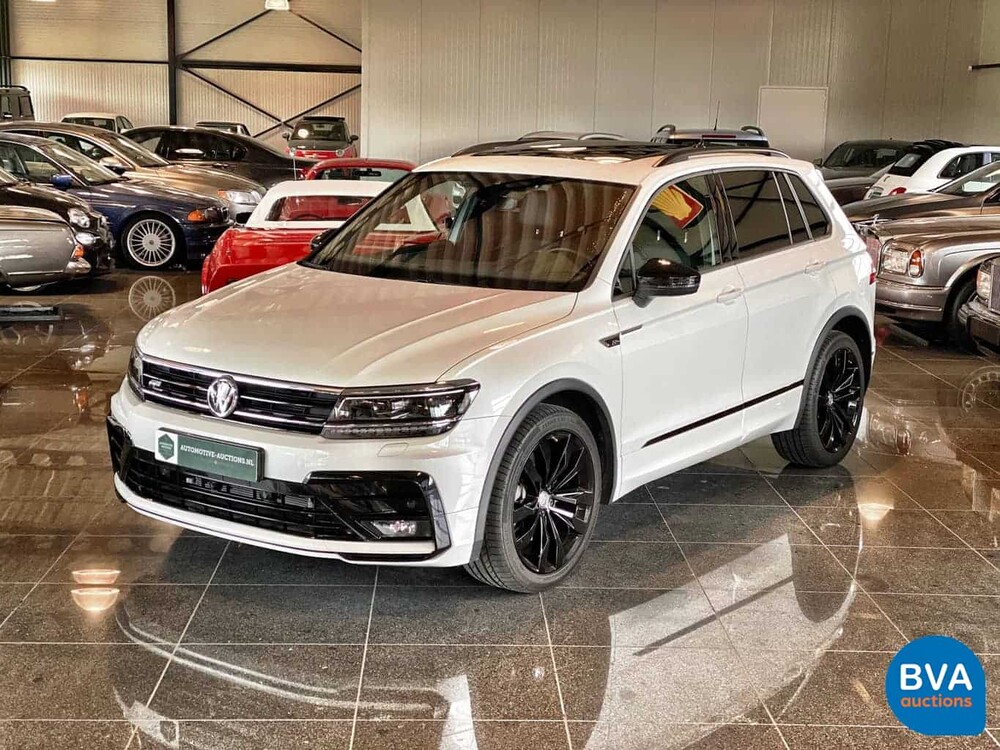 Volkswagen Tiguan 2.0 TSI 4Motion Highline R-Line 190pk 2020 -GARANTIE-, J-851-VP