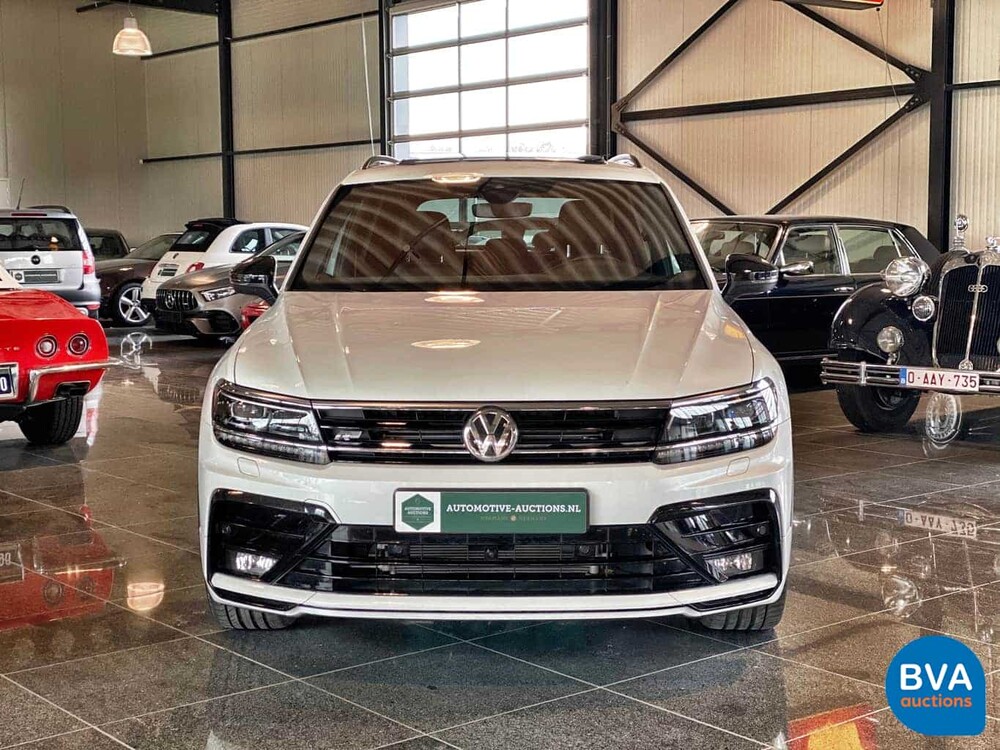 Volkswagen Tiguan 2.0 TSI 4Motion Highline R-Line 190pk 2020 -GARANTIE-, J-851-VP