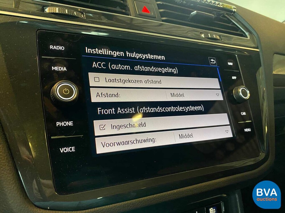 Volkswagen Tiguan 2.0 TSI 4Motion Highline R-Line 190pk 2020 -GARANTIE-, J-851-VP