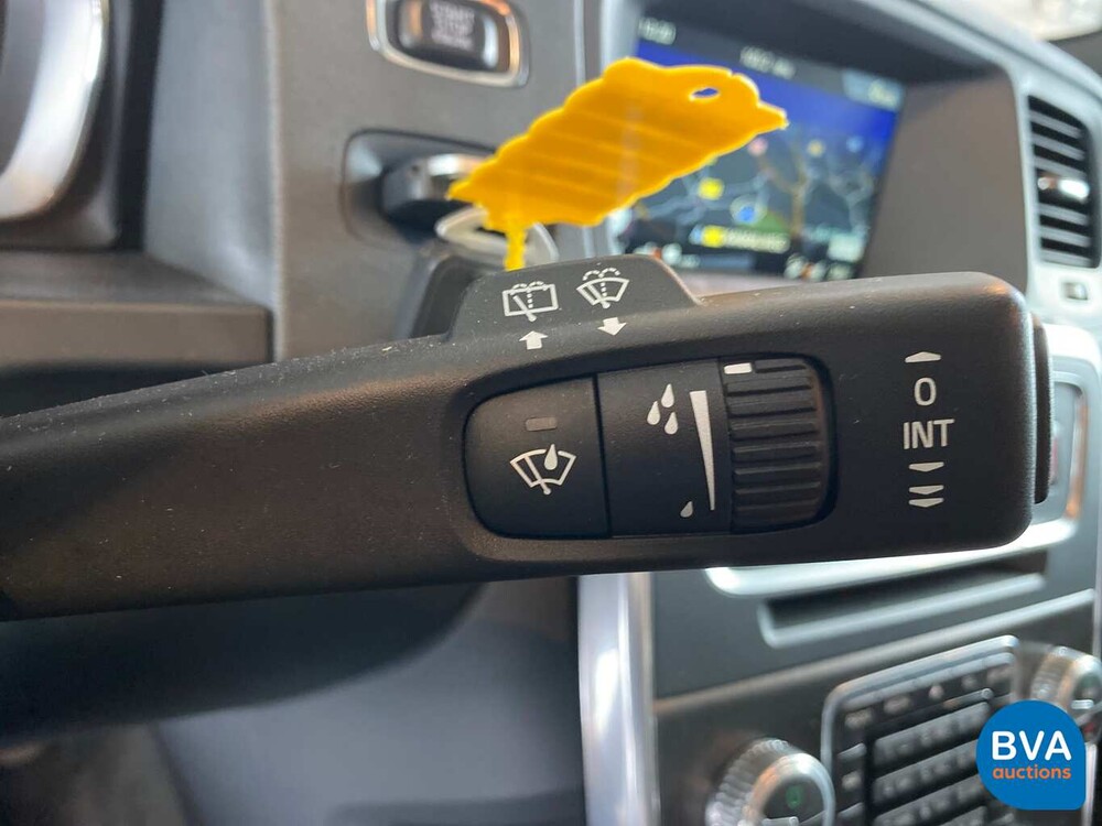 Volvo V60 2.4 D6 Twin Engine 285pk Origineel NL 2015, HP-287-L