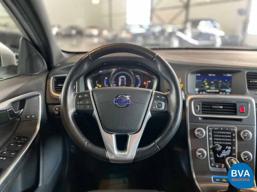 Volvo V60 2.4 D6 Twin Engine 285pk Origineel NL 2015, HP-287-L