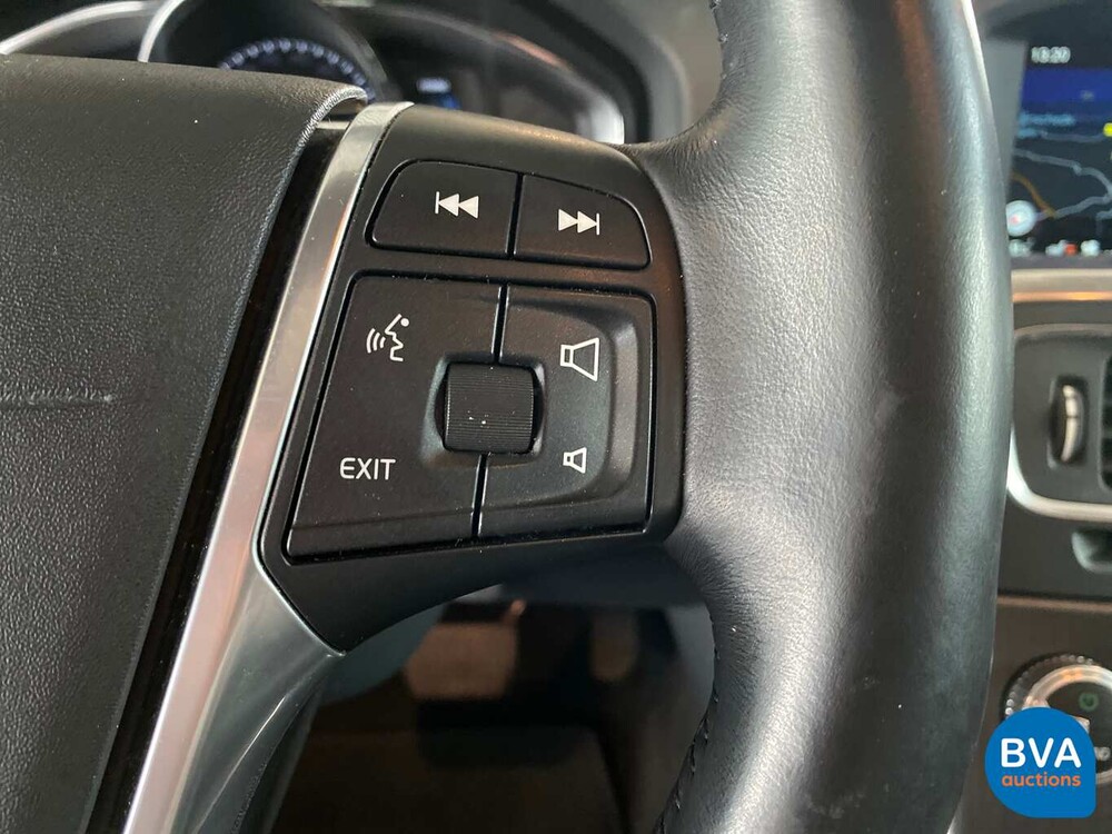 Volvo V60 2.4 D6 Twin Engine 285pk Origineel NL 2015, HP-287-L