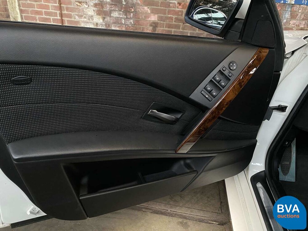 BMW 530i M-Sport Limousine 5er 258 PS 2007.