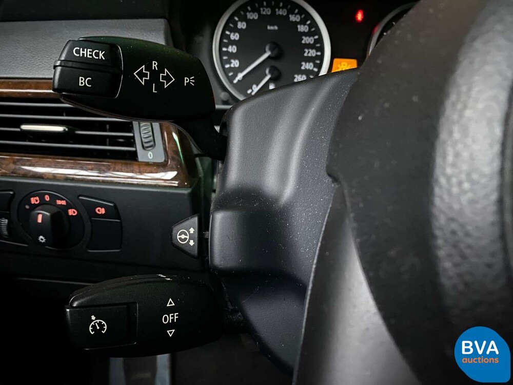 BMW 530i M-Sport Limousine 5er 258 PS 2007.