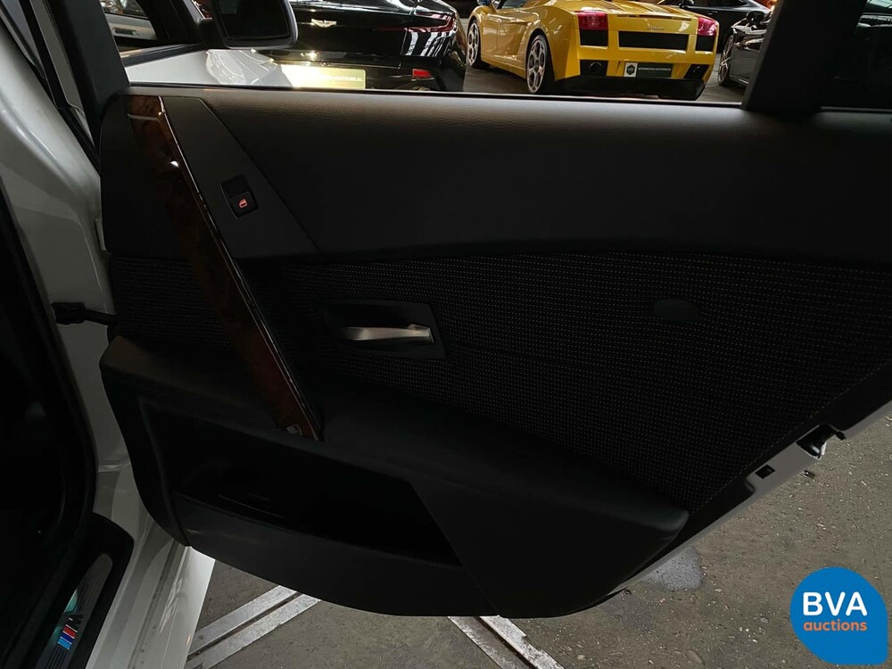 BMW 530i M-Sport Limousine 5er 258 PS 2007.