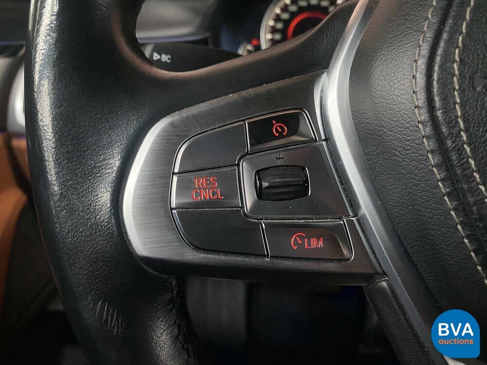 BMW 740e 326 PS 7er 2017, J-841-FK.