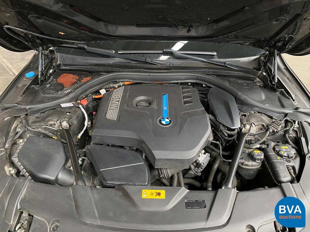 BMW 740e 326 PS 7er 2017, J-841-FK.