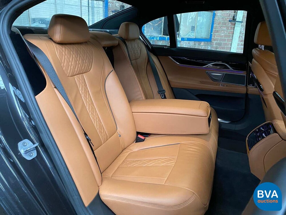 BMW 740e 326 PS 7er 2017, J-841-FK.
