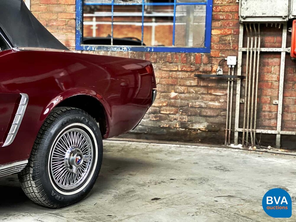 Ford Mustang Cabriolet V8 Automatik 1965.