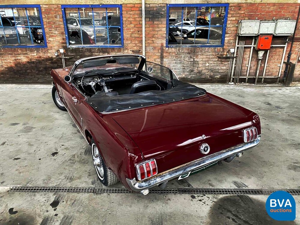 Ford Mustang Cabriolet V8 Automatik 1965.
