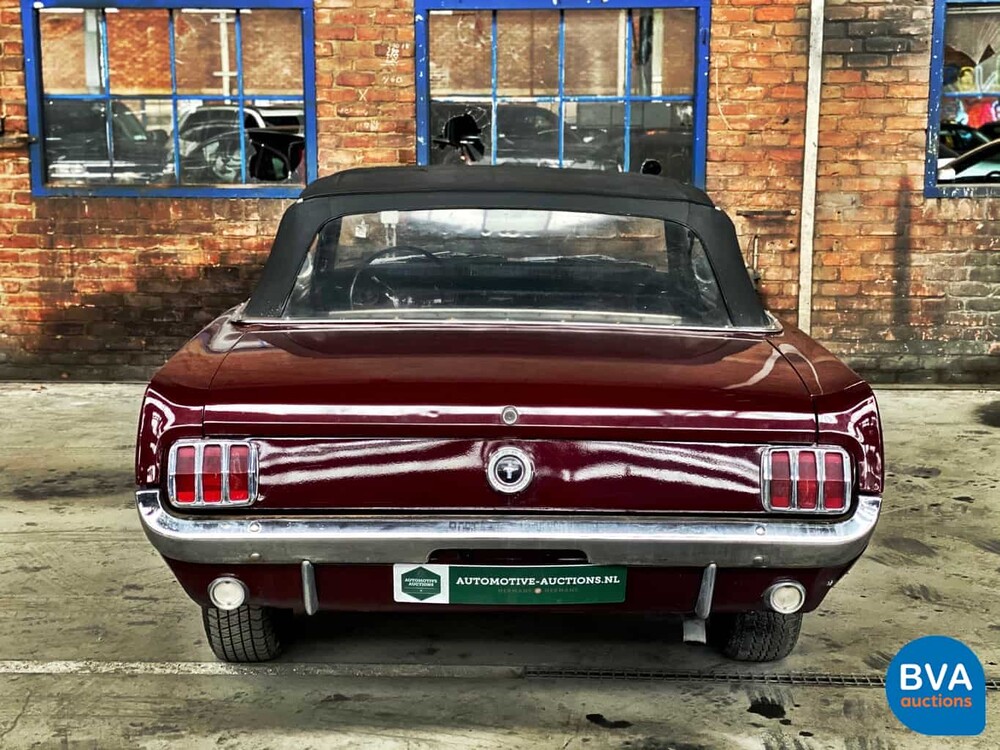 Ford Mustang Cabriolet V8 Automatik 1965.