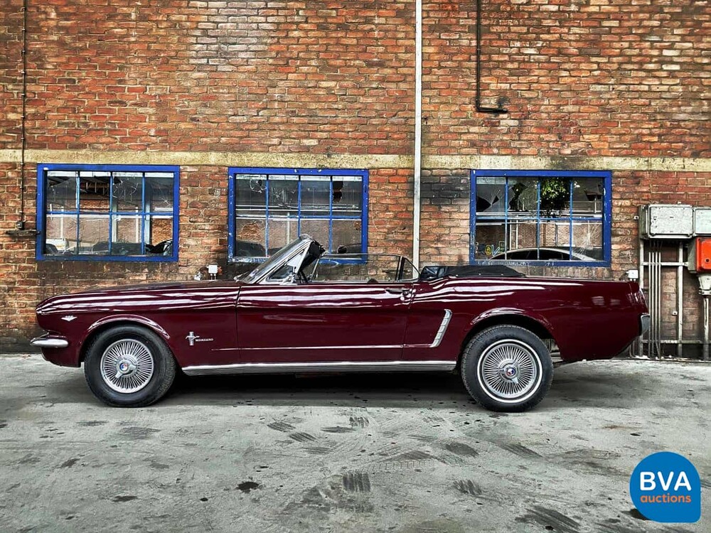 Ford Mustang Cabriolet V8 Automatik 1965.