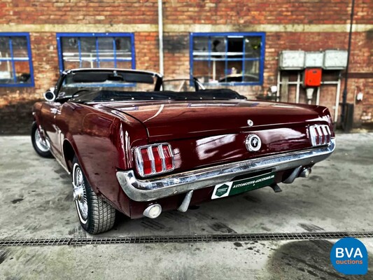 Ford Mustang Cabriolet V8 Automatic 1965.