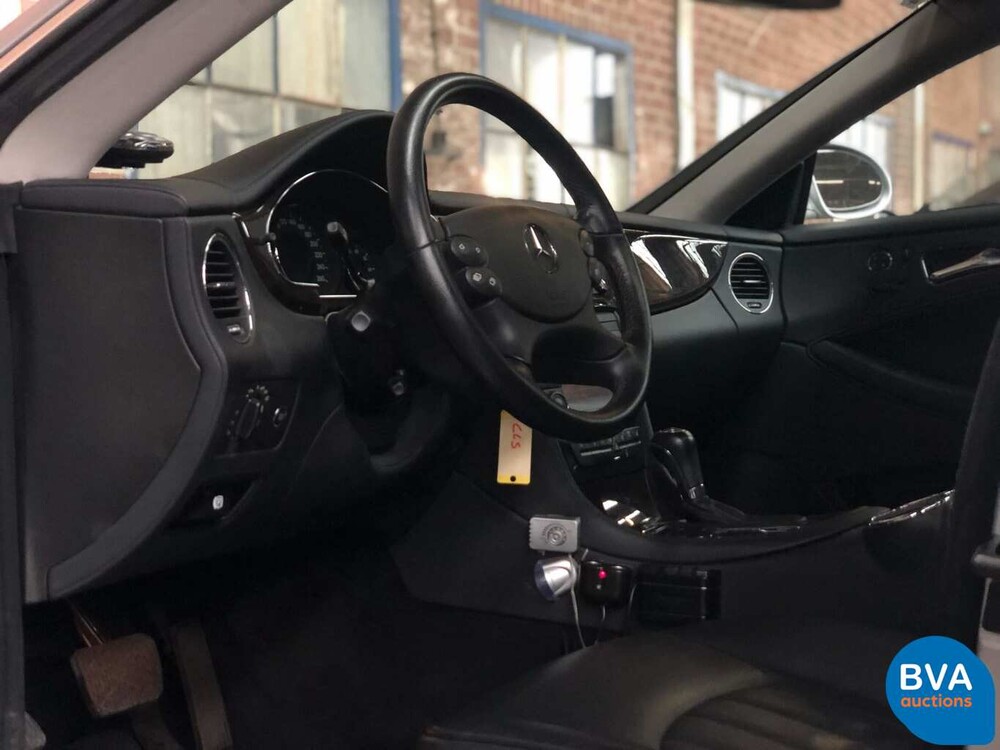 Mercedes-Benz CLS350 AMG V6 272pk 2005  