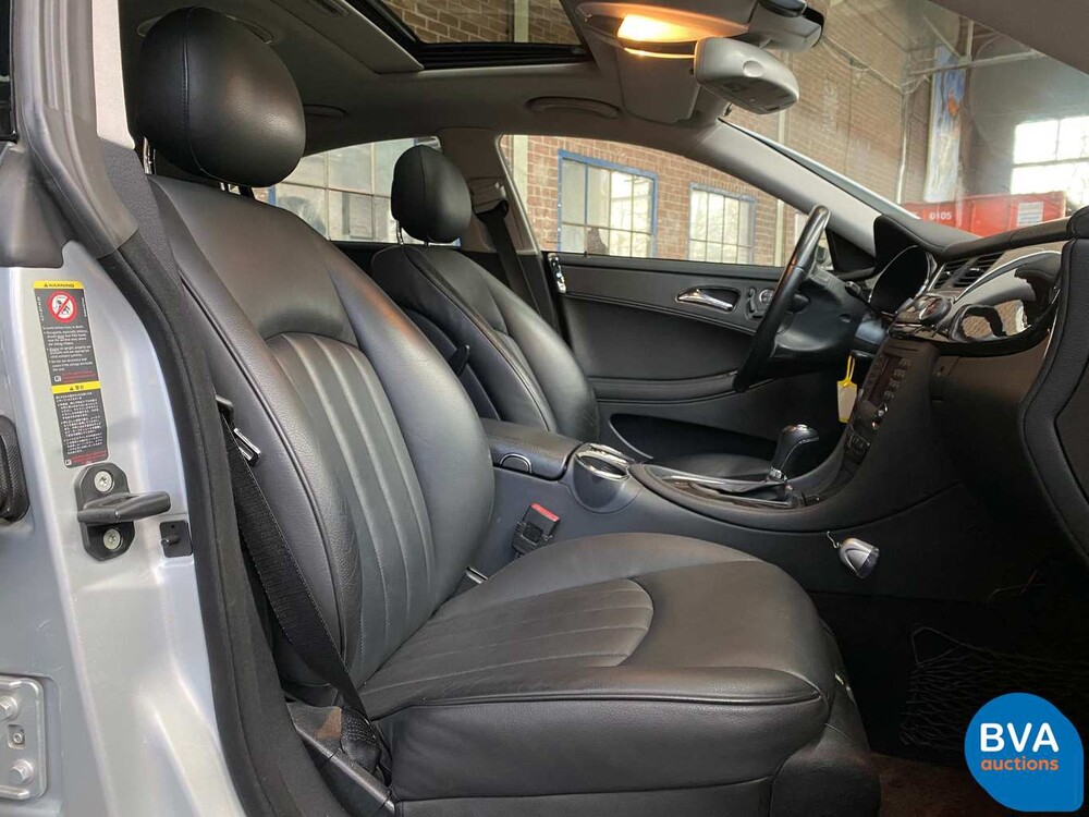 Mercedes-Benz CLS350 AMG V6 272pk 2005  
