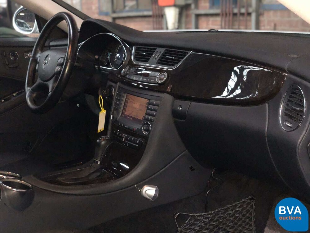 Mercedes-Benz CLS350 AMG V6 272pk 2005  